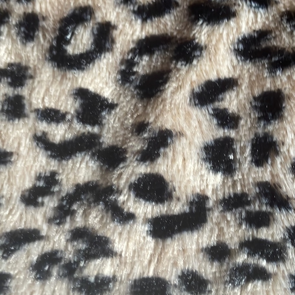 Beautiful Jacket - Picture 4 of 6